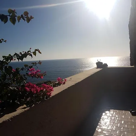 Dammusi A-mare * Pantelleria