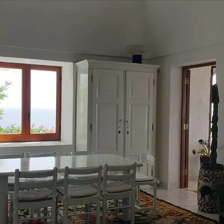 Dammusi A-mare Pantelleria
